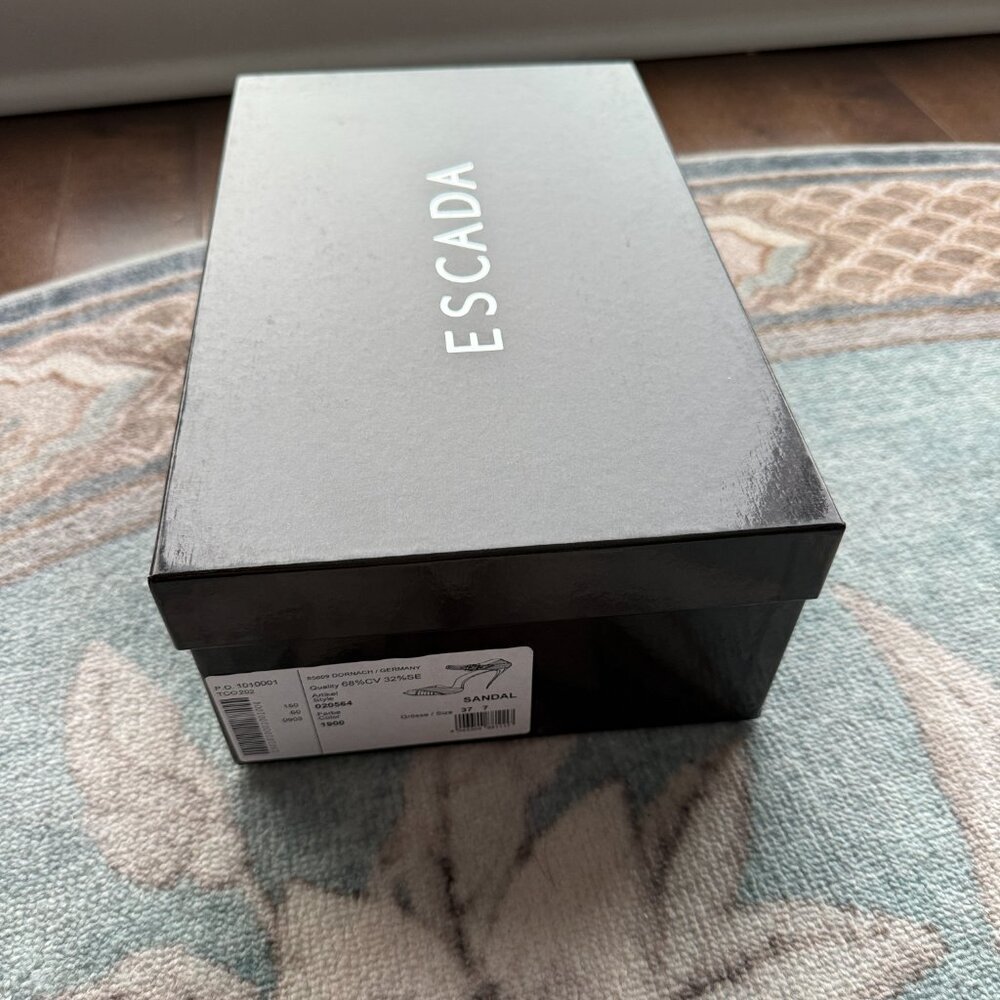 Escada Pumps - Picture 7 of 8